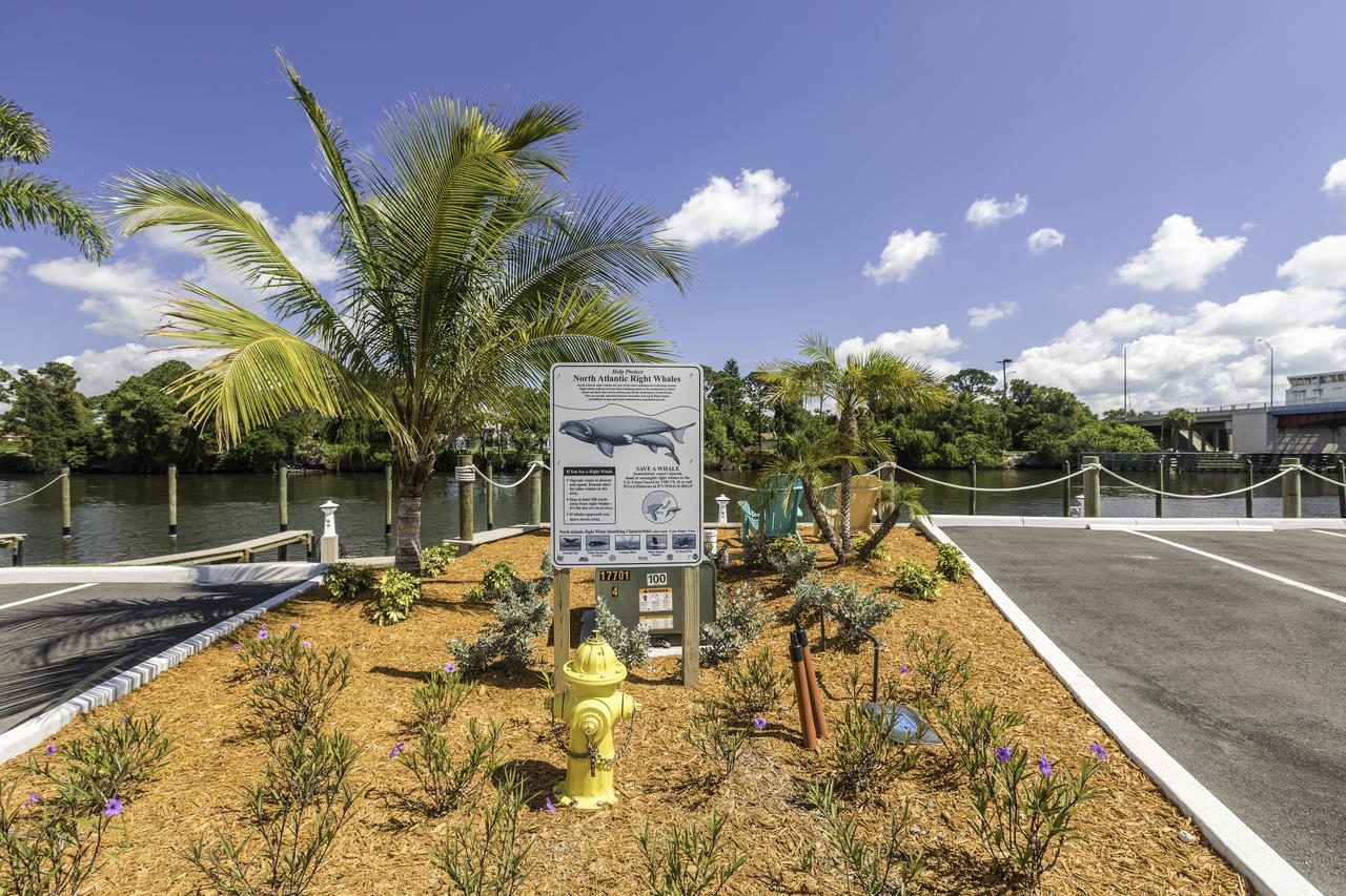Cape Crossing Resort & Marina Merritt Island Exterior photo