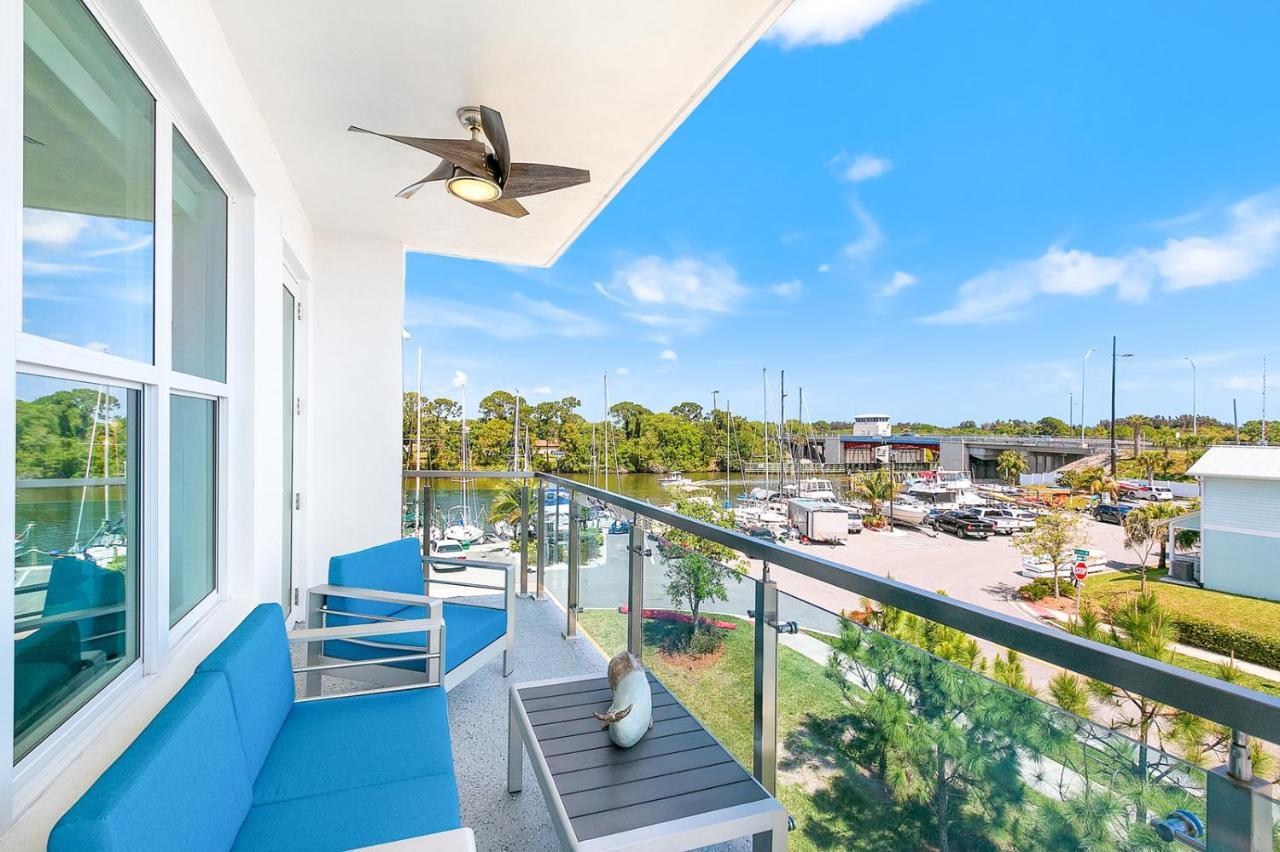Cape Crossing Resort & Marina Merritt Island Exterior photo